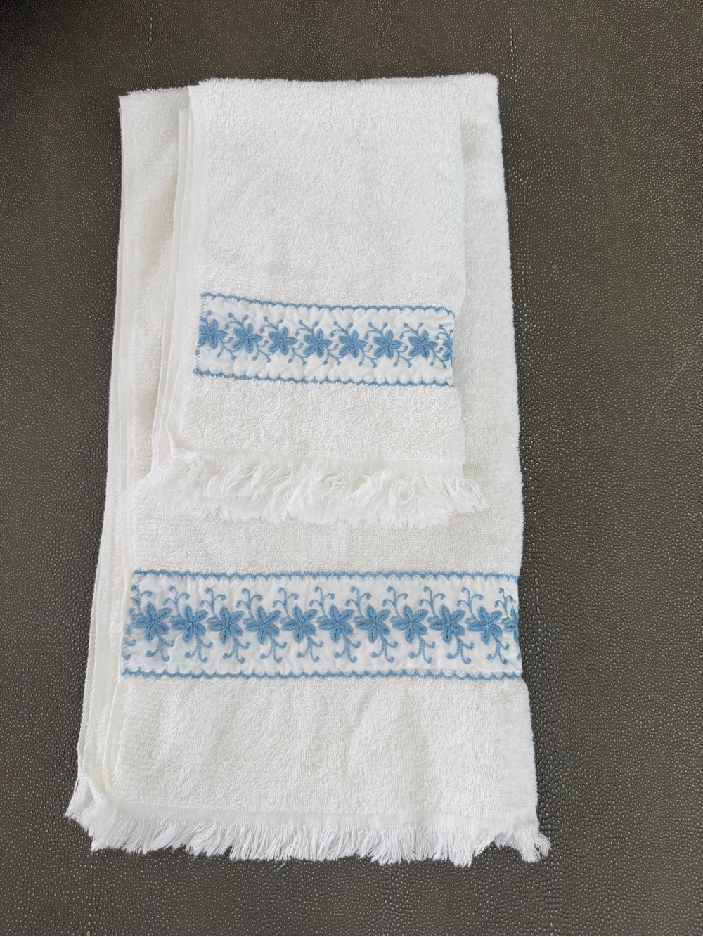 Vintage Wamsutta Heritage White Towel Set with Blue Floral Embroidery